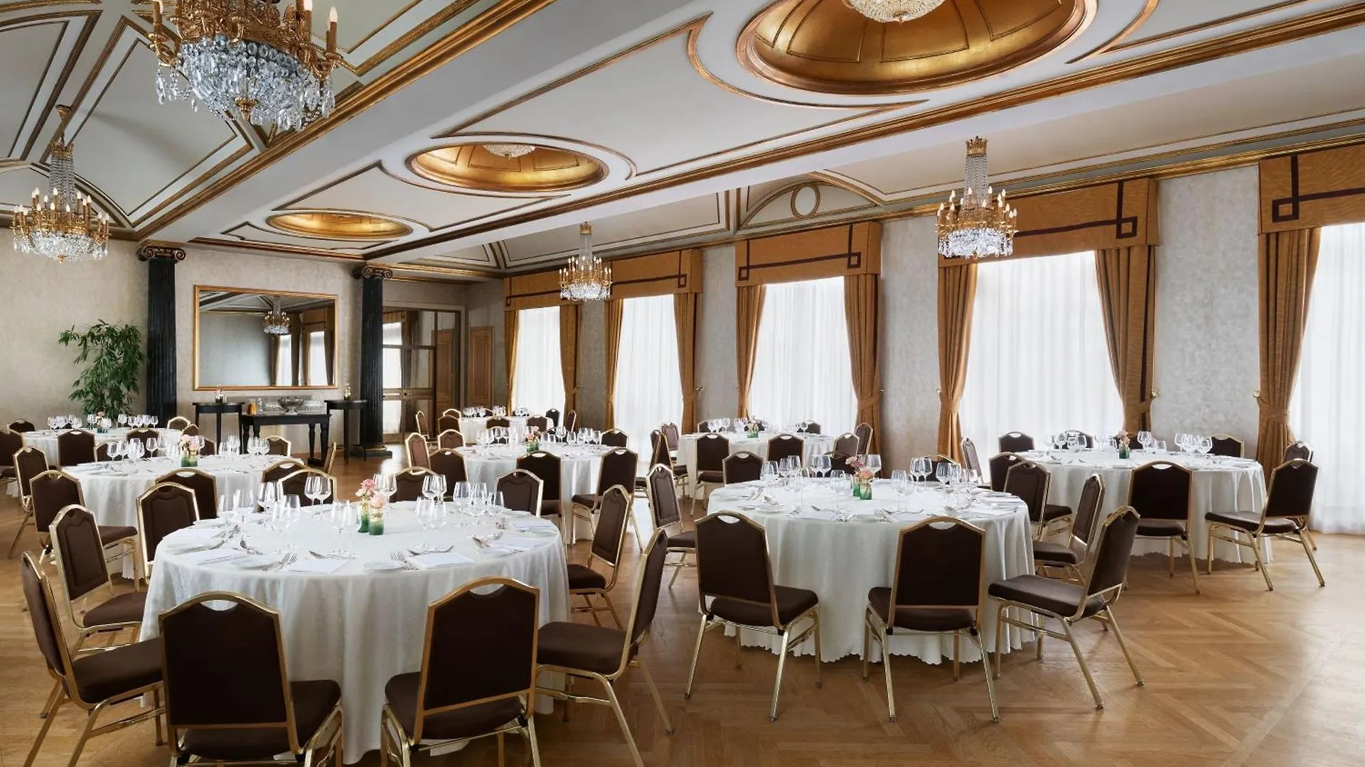 The Westin Palace, Milán 5*,  Italia