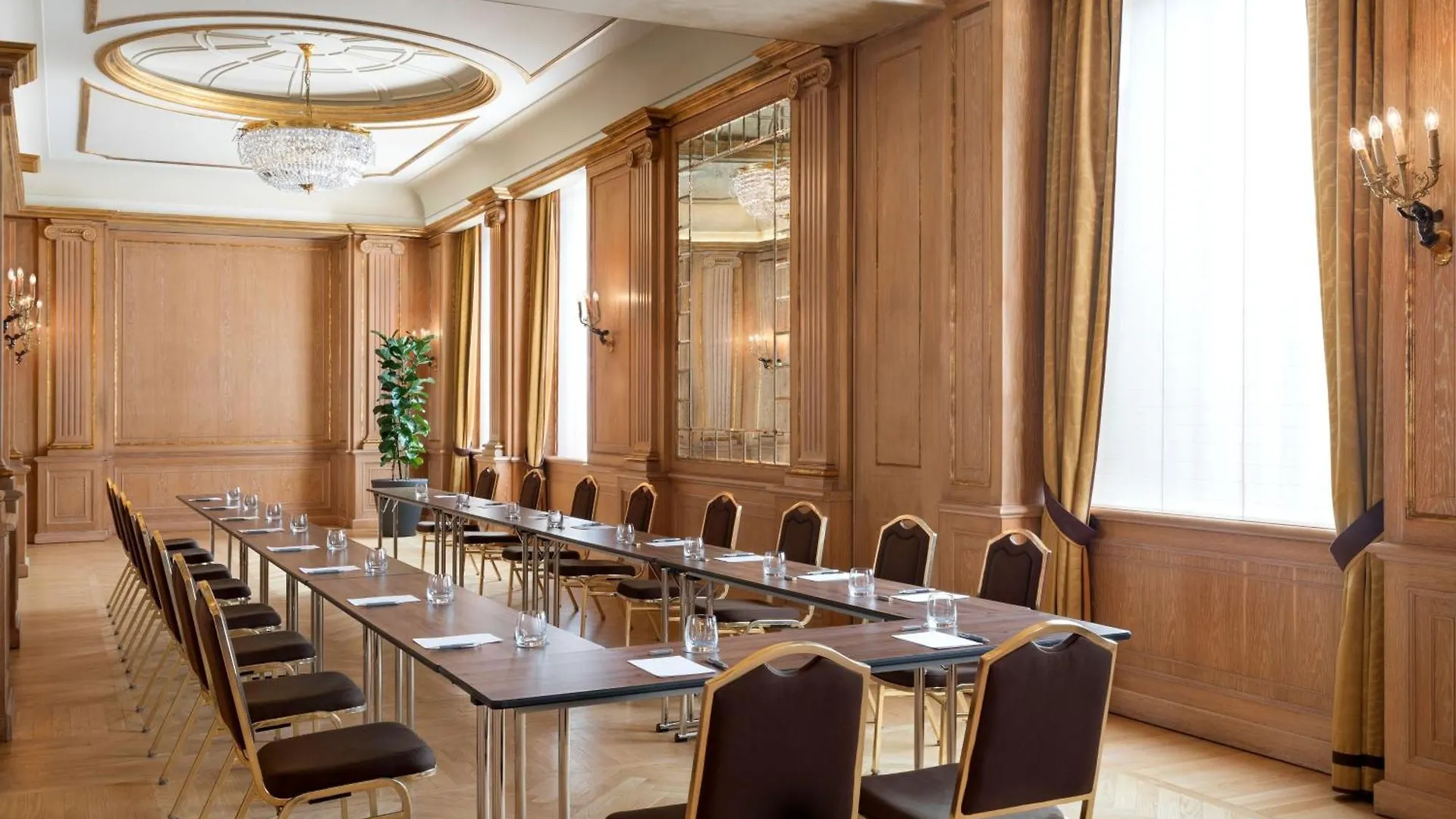 The Westin Palace, Milán 5*,