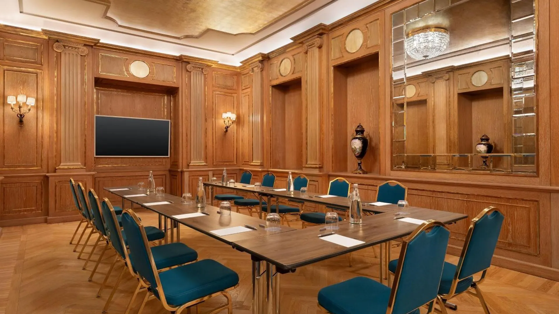 The Westin Palace, Mediolan 5*,  Włochy